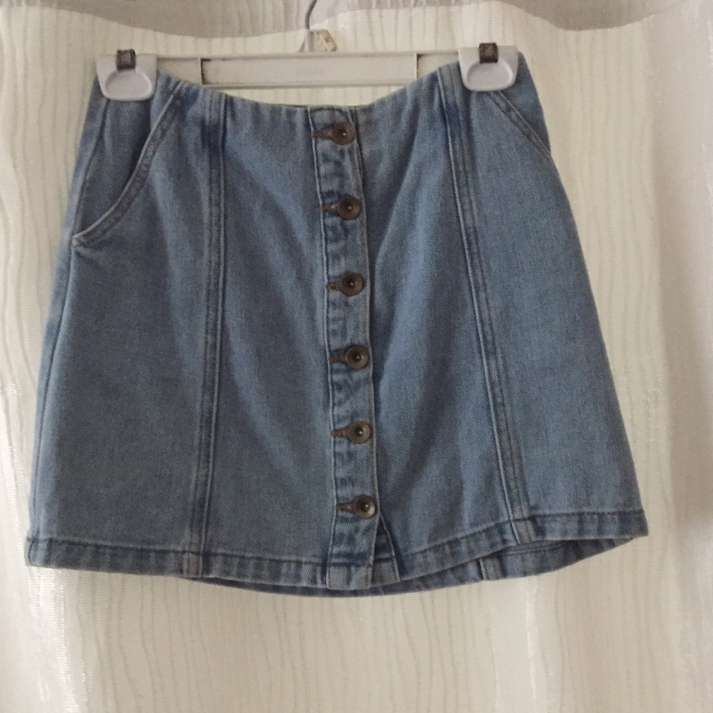 Light wash denim mini skirt
